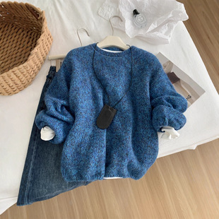 显白复古靛蓝色圆领套头毛衣女柔软亲肤松弛感秋冬保暖羊毛针织衫