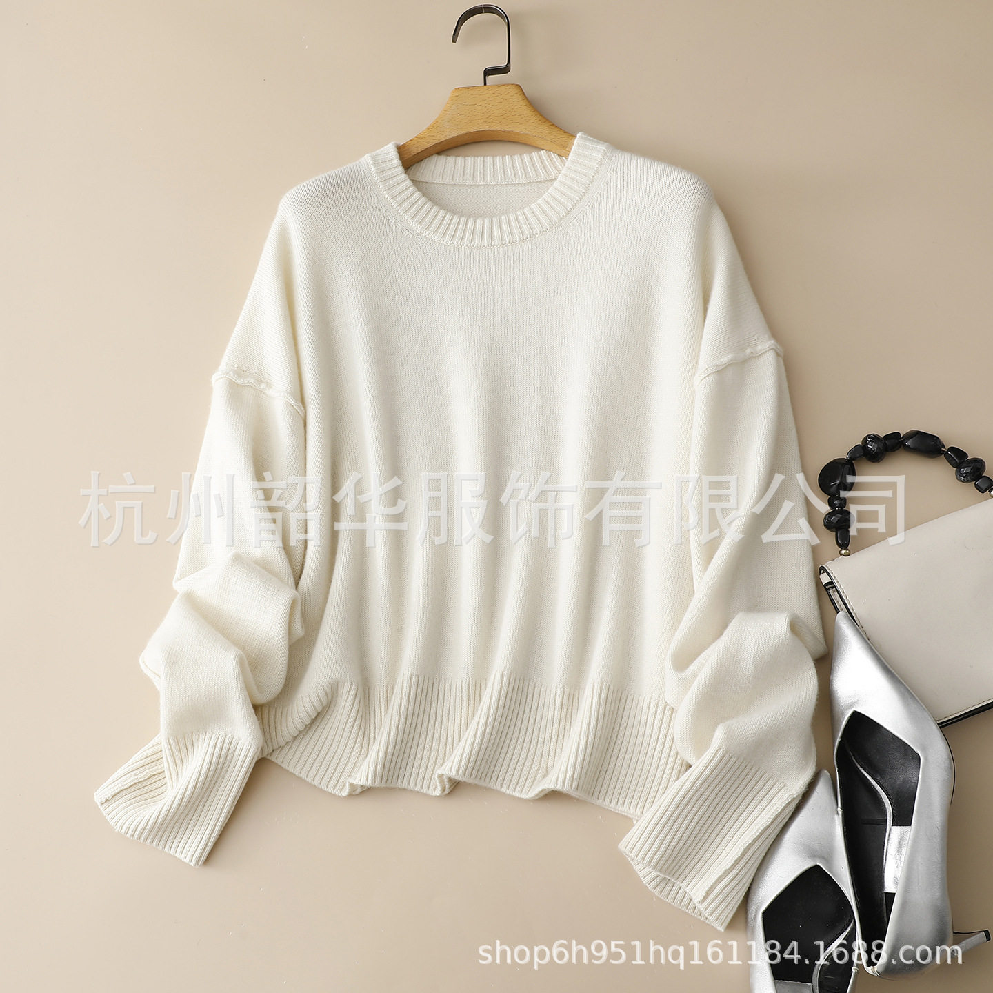 2025秋冬新款白中白纯山羊绒圆领套头宽松版加厚保暖毛衣女针织衫,女装/女士精品,毛针织衫,淘宝优惠券,粉丝福利购,淘宝优惠卷