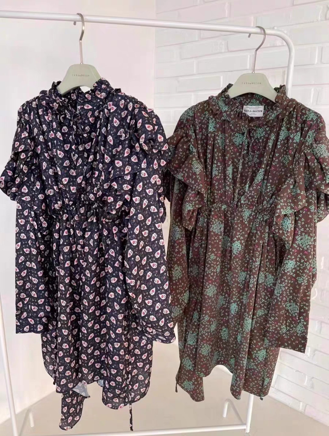 现货韩国进口2023秋冬新款tara by motion时尚复古印花长袖连衣裙