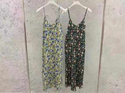 现韩国东大门进口2024春夏新款新款6pence洋气V领吊带碎花连衣裙