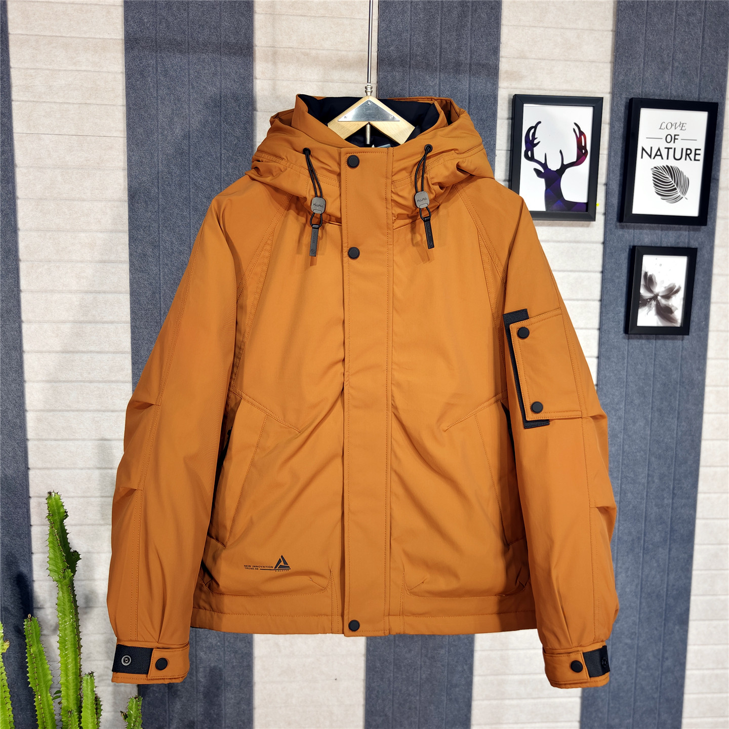 男士连帽羽绒服时尚韩版潮流桔色户外宽松工装保暖羽绒外套上衣男