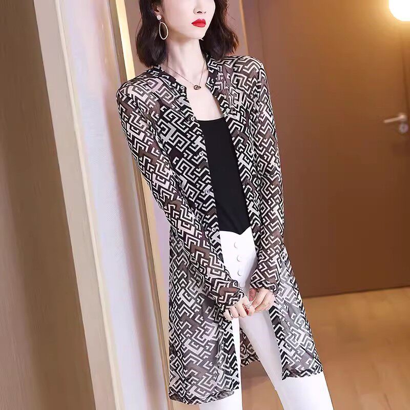 2026仿真丝外套女网纱网眼防晒上衣长款披肩条纹桑蚕丝风衣夏季