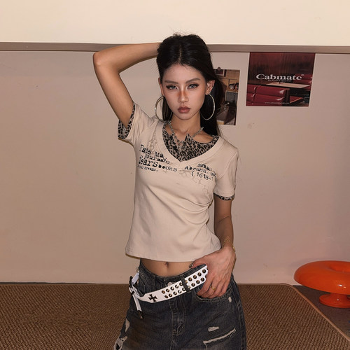 美式辣妹豹纹假两件显瘦T恤女