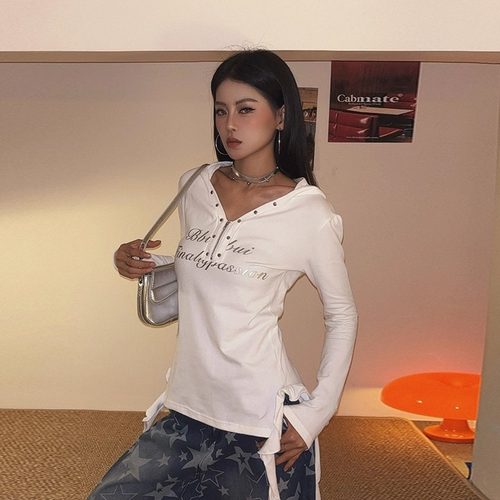 辣妹秋季复古风修身型长袖连帽