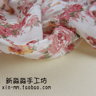 服装DIY花布料 米黄色牡丹清新薄小碎花雪纺衫半身中连衣裙子面料