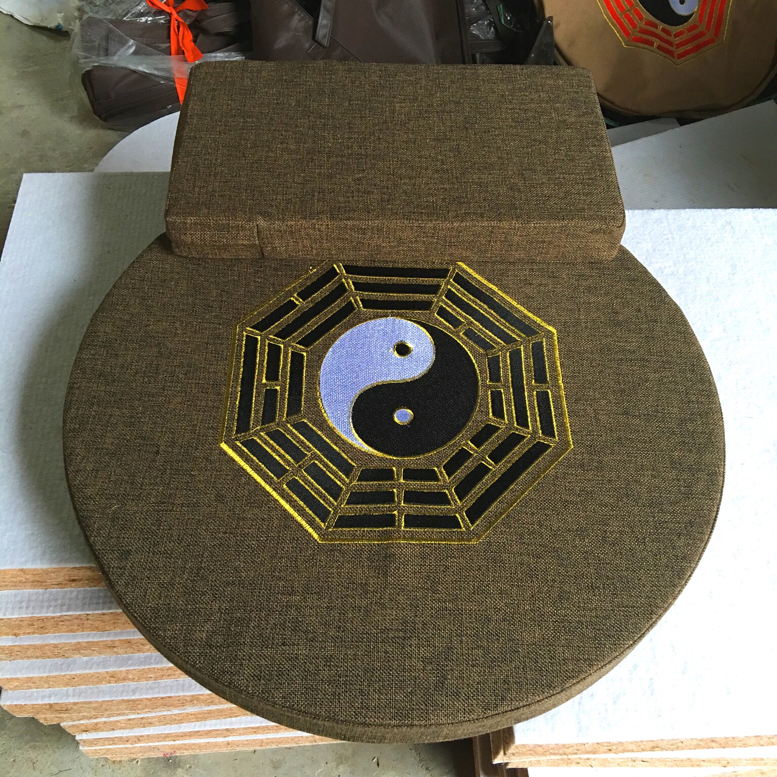 八卦打坐垫圆形椰棕刺绣坐垫蒲团拜垫禅垫道家可拆洗亚麻禅修垫