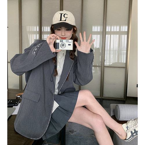 春秋百搭设计气质小西服高级感
