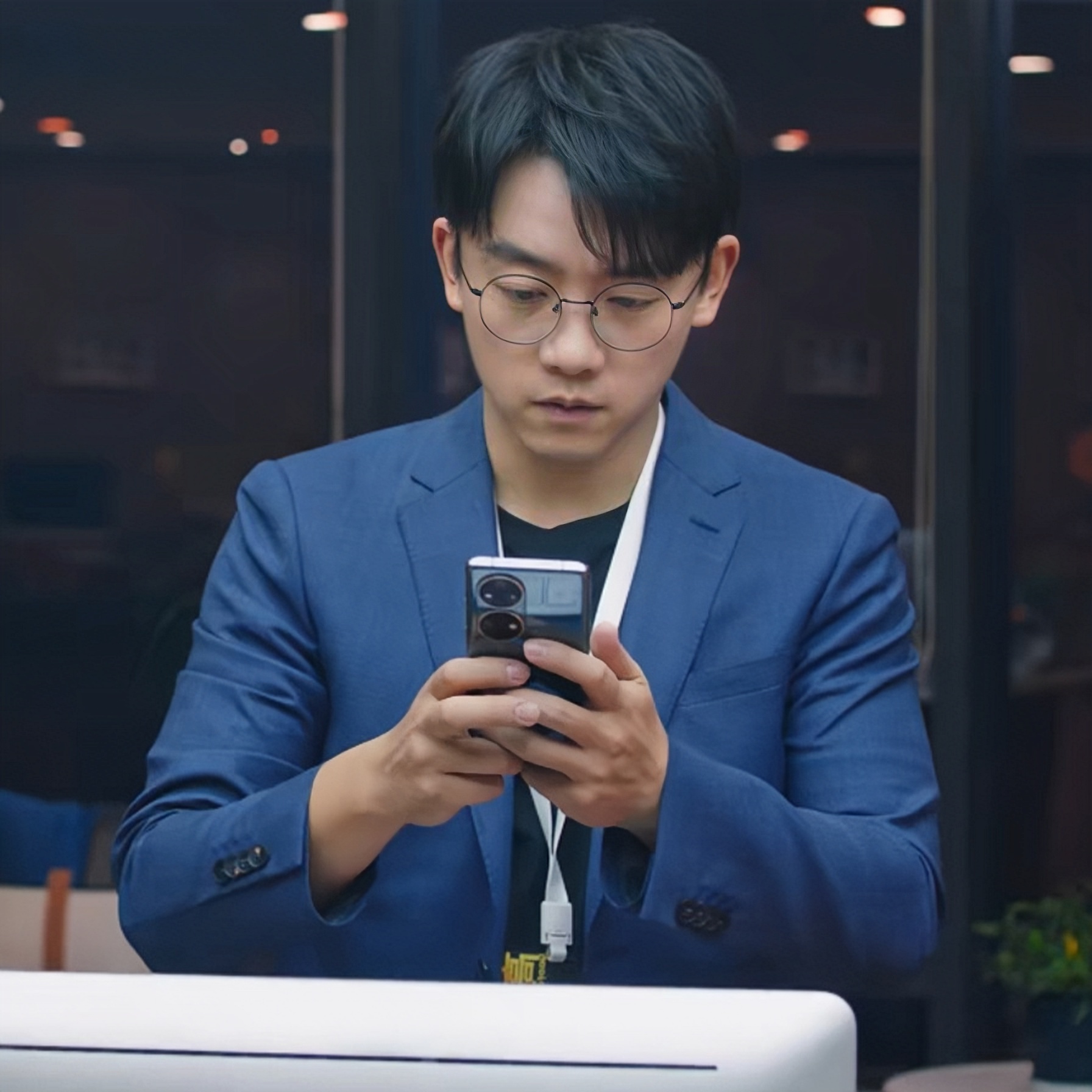 今日宜加油郑恺李天然同款西服