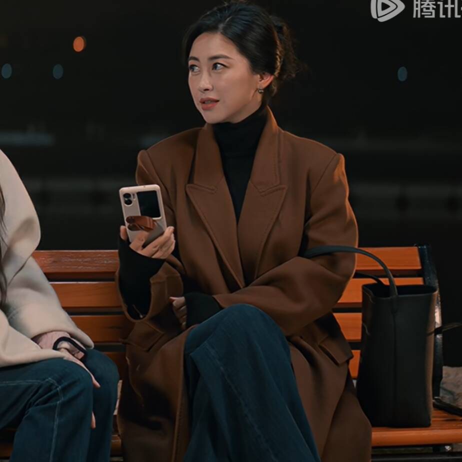 他为什么依然单身朱珠同款大衣