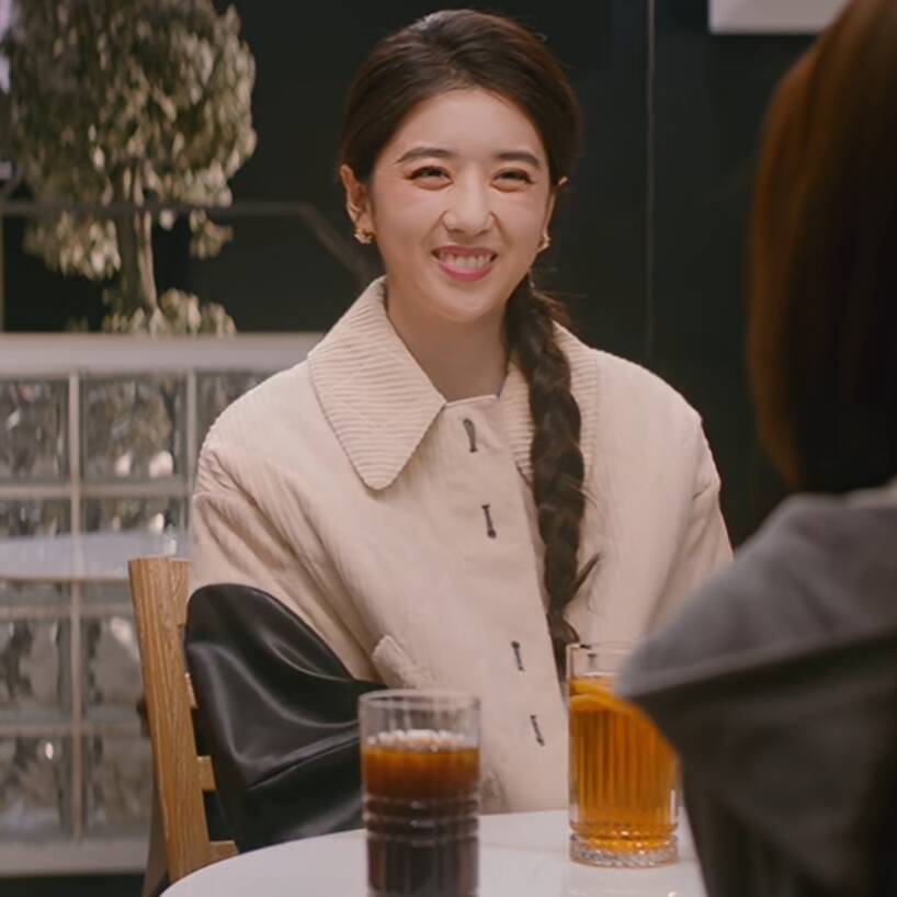 他为什么依然单身李凯馨同款外套