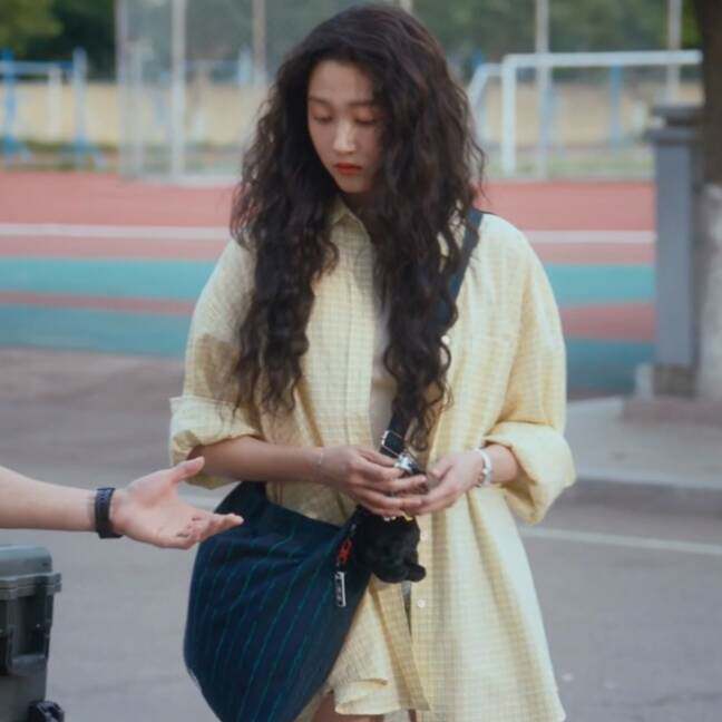 原版耀眼关晓彤晴也同款衬衫上衣夏季黄色格子衬衣外套女衣服潮