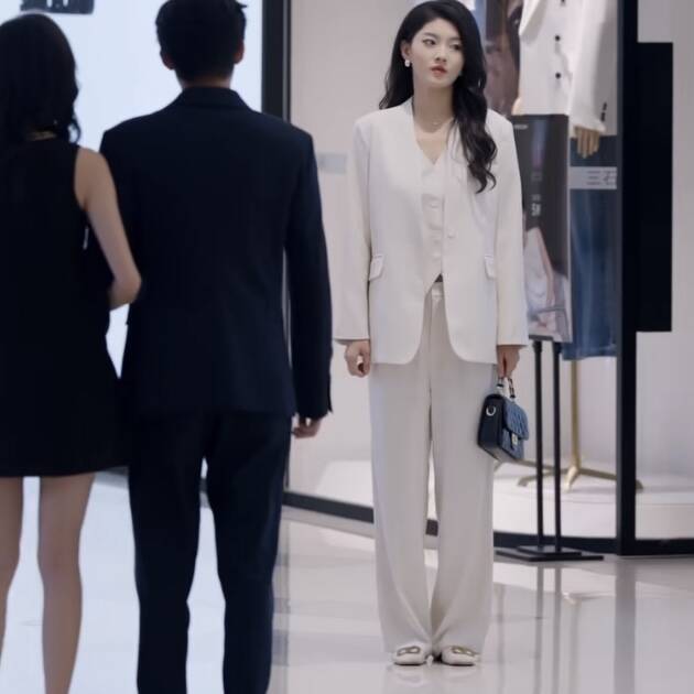 原版短剧引他归航孙芊浔林栀也同款西装套装西服外套西裤女衣服潮