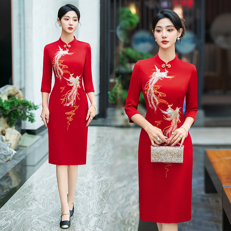 新款中式婚宴红色旗袍礼服喜婆婆