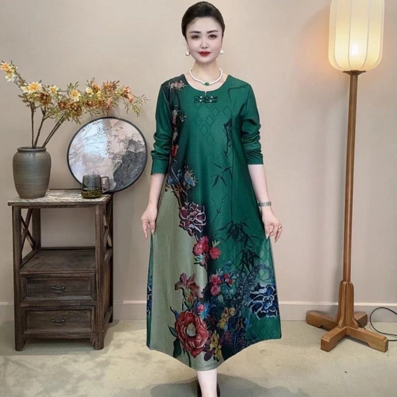 秋装妈妈新款盘扣宽松连衣裙复古