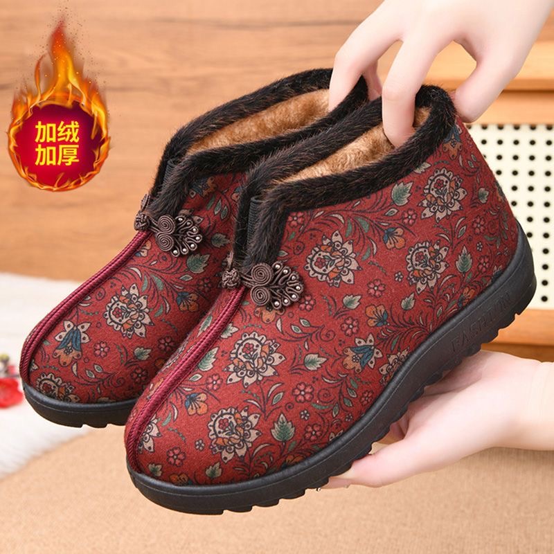 冬季老北京布鞋女鞋棉靴中老年人保暖妈妈鞋厚底防水防滑奶奶鞋