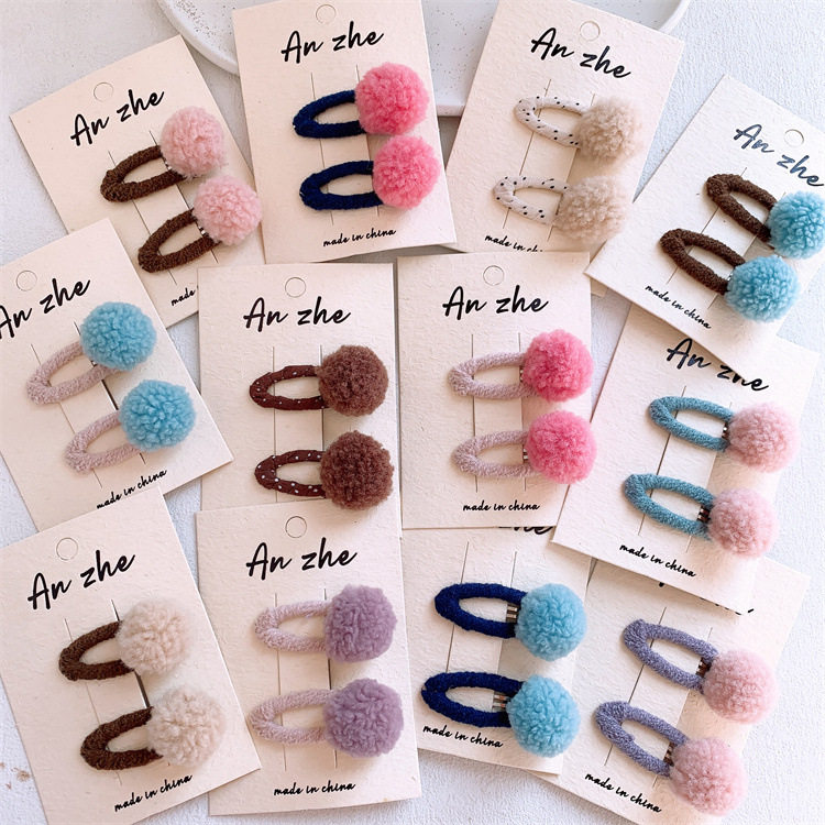 秋冬新款儿童毛绒球撞色发夹甜美女童侧边刘海夹宝宝碎发BB夹发卡
