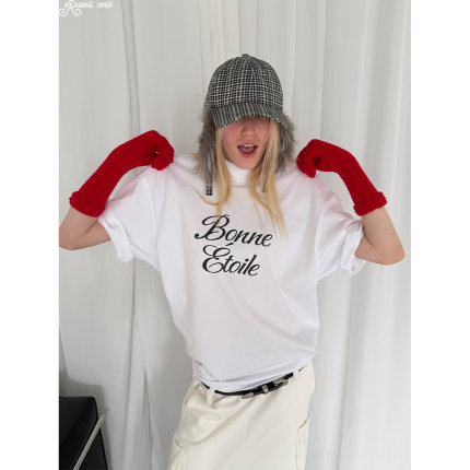 Rockrio Rarelicold “Bonne Étoile”字母标语印花短袖T恤