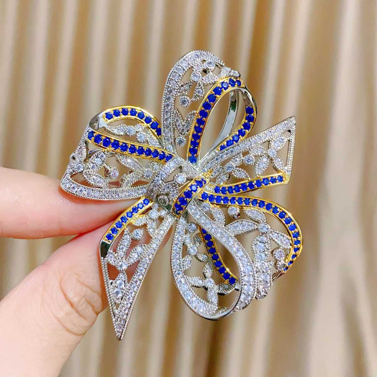 日韩高档奢华锆石经典蝴蝶结胸针女百搭西服配饰外套别针精致批