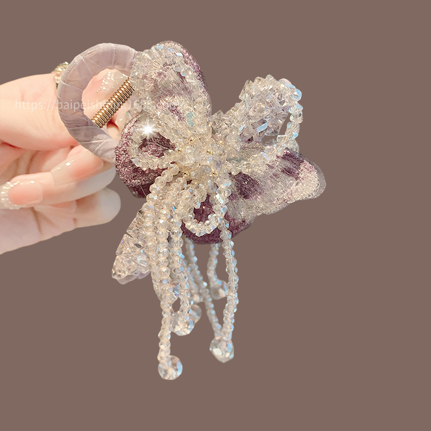 2025新款复古水晶流苏蝴蝶结鲨鱼夹女高级感发抓时尚发夹头饰百搭