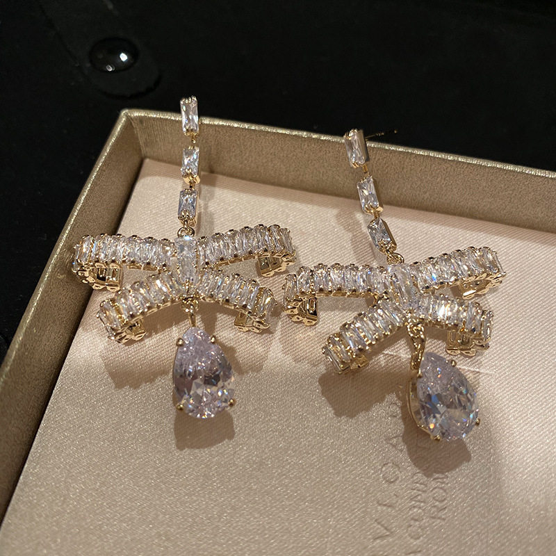 立体镶钻大蝴蝶结耳钉水滴吊坠银针水晶闪钻夸张复古耳环喜哥同款