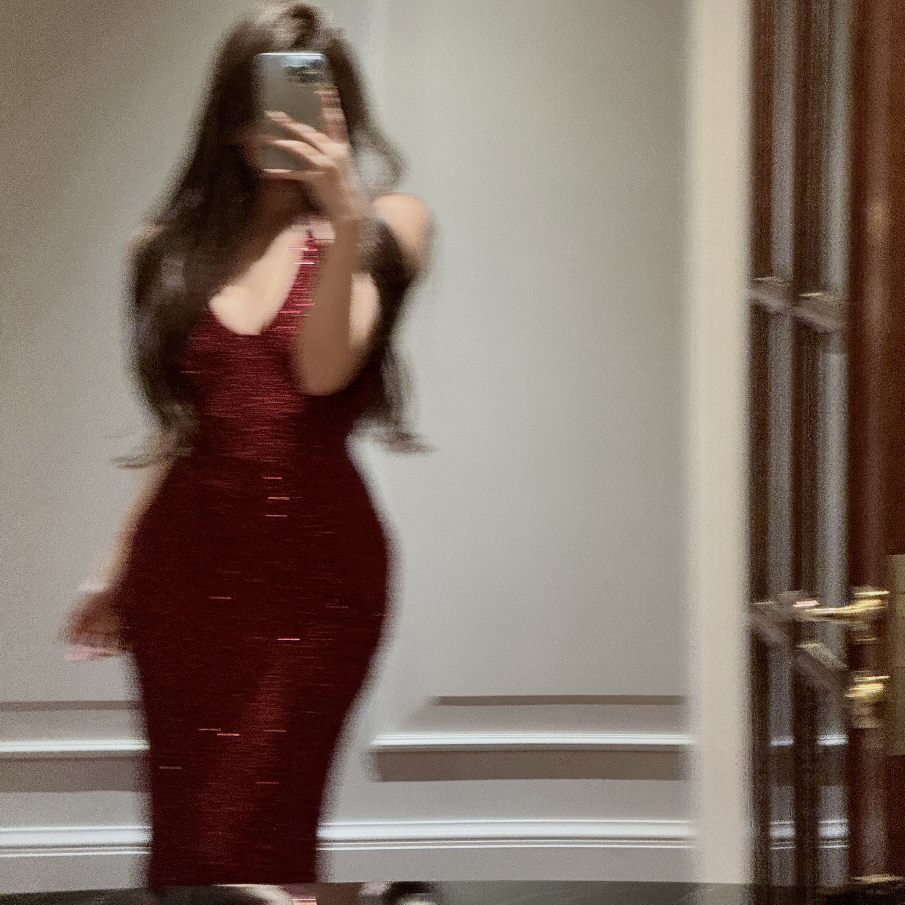 【5折清仓不换】Jinelle【年末碾压】红色V领挂脖亮片连衣裙