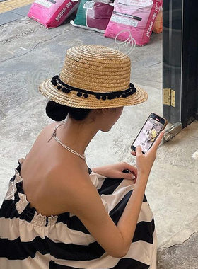 日本VVA小檐麦秆草编帽黑色毛球装饰平顶可调节甜美小清新出游