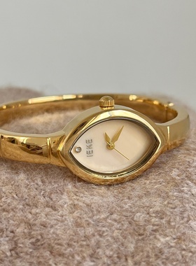 IEKE手镯系列个性尖椭圆小众时装女士手表轻奢高档气质显白小表盘