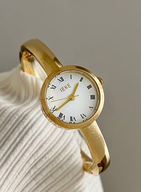 IEKE轻奢高档复古ins风小众圆盘罗马刻度手表女士精致百搭款女表