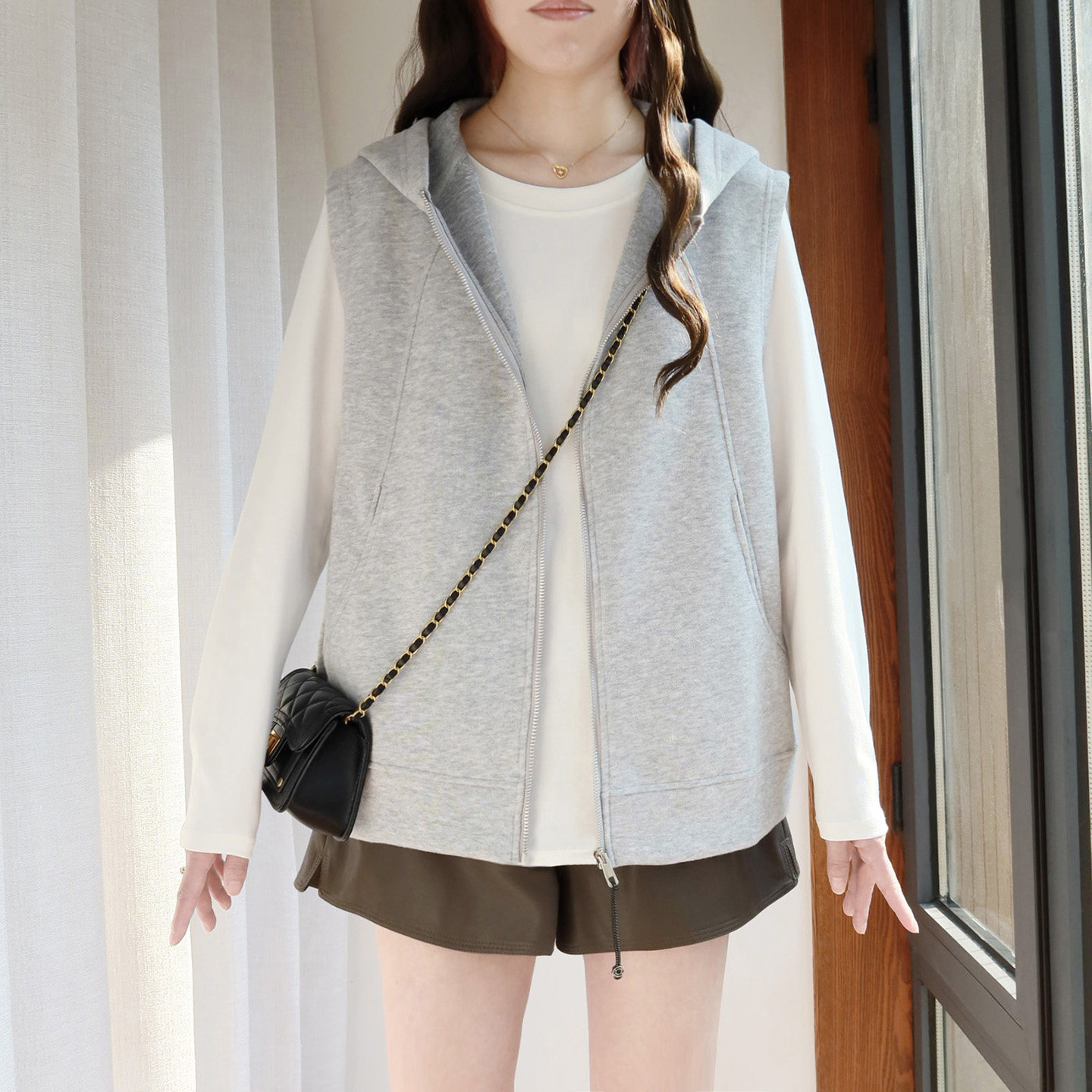 大码连帽卫衣马甲叠穿女200斤胖mm春秋2026新款宽松拉链无袖外套