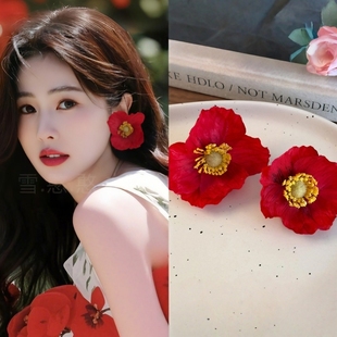 白鹿同款红色花朵耳环旅游度假耳饰耳钉耳夹耳坠2025春夏新款女潮