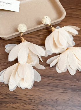 旅游度假白色花朵耳环耳饰耳钉耳夹耳坠饰品2025春夏新女饰品潮流
