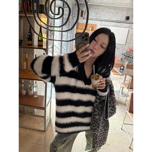 Fanptntox慵懒相拥 黑白条纹宽松软糯温柔毛衣女秋冬新款百搭上衣