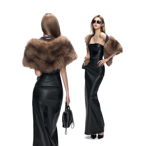 Fanptntox秋冬保暖高级感环保时尚毛毛披肩女外搭围脖皮草