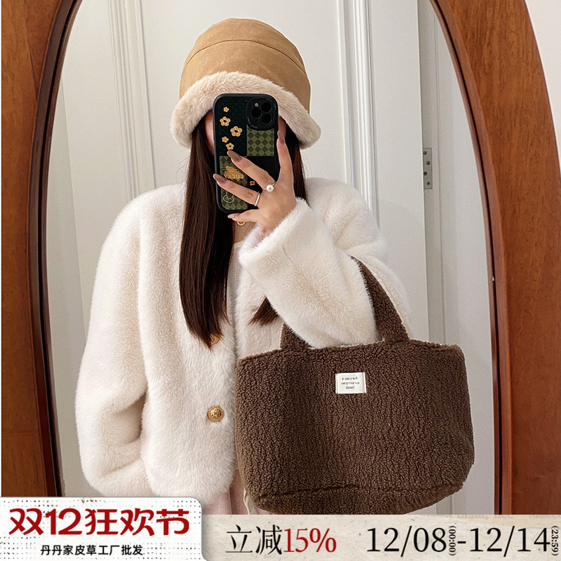 短款水貂绒环保冬皮草女毛毛外套