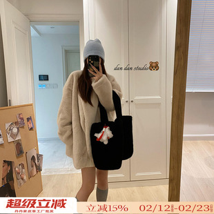 慵懒风水貂毛绒皮毛一体珍珠扣中长款环保皮草大衣冬季毛毛外套女