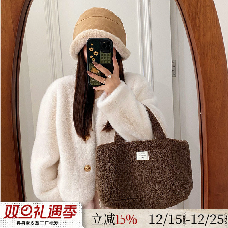 短款水貂绒环保冬皮草女毛毛外套