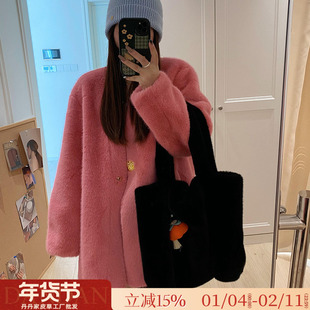 仿天鹅绒貂皮大衣皮毛一体 V领大金扣水貂绒环保皮草女冬毛毛外套