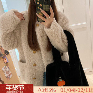 粉色双排小香风金扣软糯羊羔毛皮毛一体短款皮草女毛毛外套年轻款