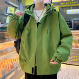翠绿色