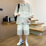 卡其色