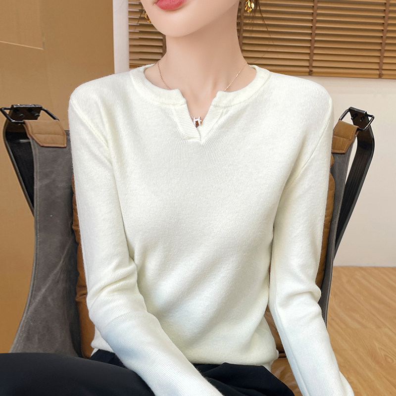 撤柜撤标(A)纯色针织打底衫女春秋流行内搭上衣洋气大码女装毛衣