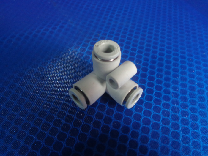 SMC全新原装 KQ2D04-00/06-00/08-00 KQ2D04-00A/06-00A/08-00A