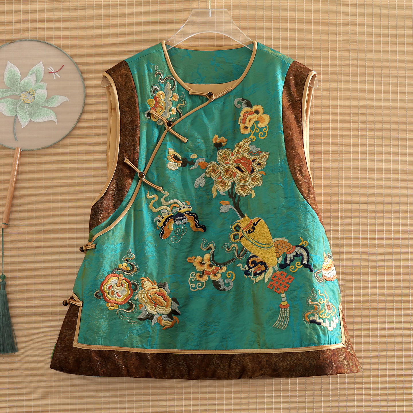 新中式马甲女夹棉服提花刺绣国风