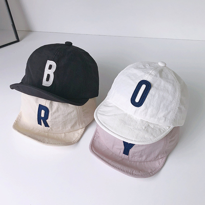 大气英文字母宝宝帅气鸭舌帽