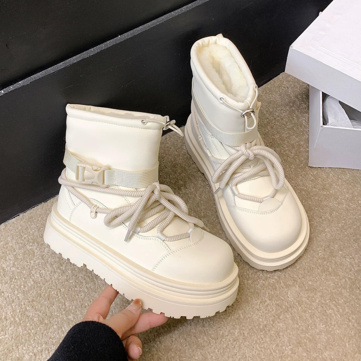 厚底白色短筒雪地靴女2026冬季款加绒加厚棉鞋韩版防水防滑马丁靴
