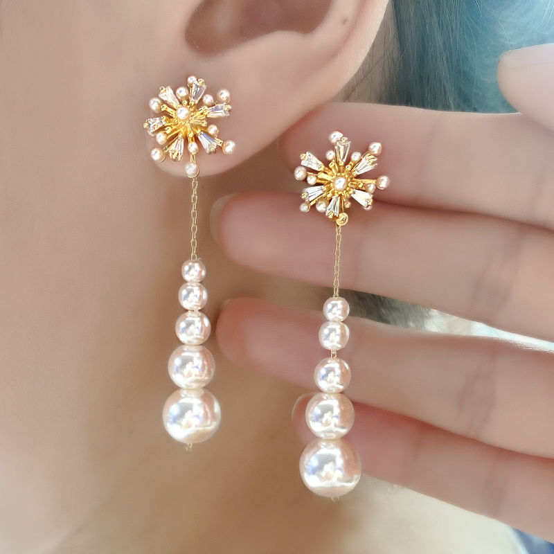 2025新款高档珍珠长款耳环女甜美超仙气质花朵耳坠轻奢显脸瘦耳饰