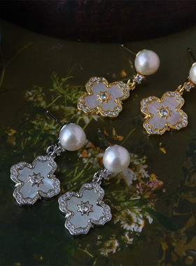 法式镂空雕花耳环轻奢气质复古微镶锆石5A淡水珍珠贝母四叶花耳饰