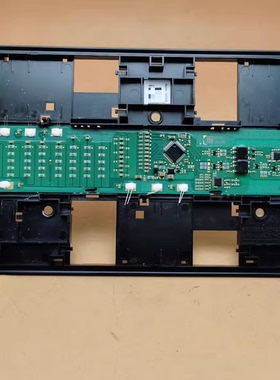 红旗E-HS3 53.6度电。宁德三元 350.4V 153A