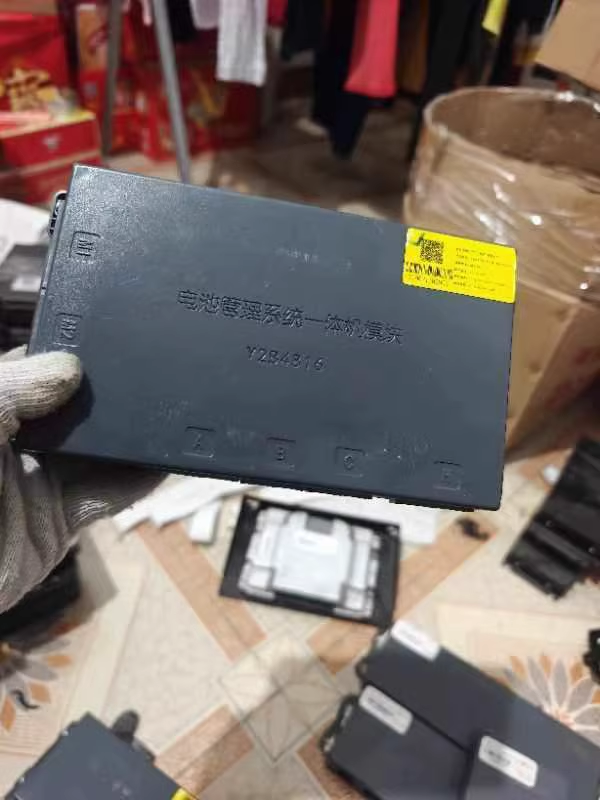 泰新 众泰M10EV 厢货安靠国轩Y2B一体机电池管理系统模块,