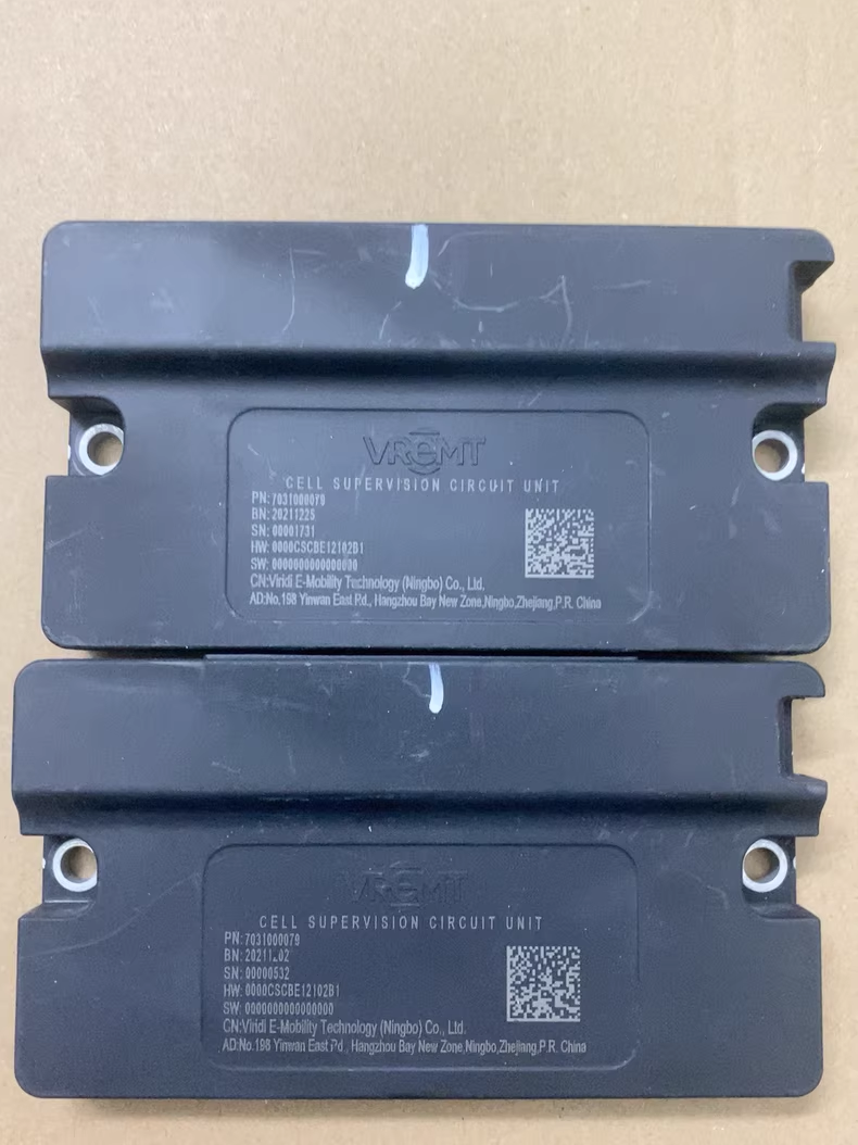 #新能源车主 拆车极氪汽车 完美无瑕＃VREMT电池管理系统(BMU)
